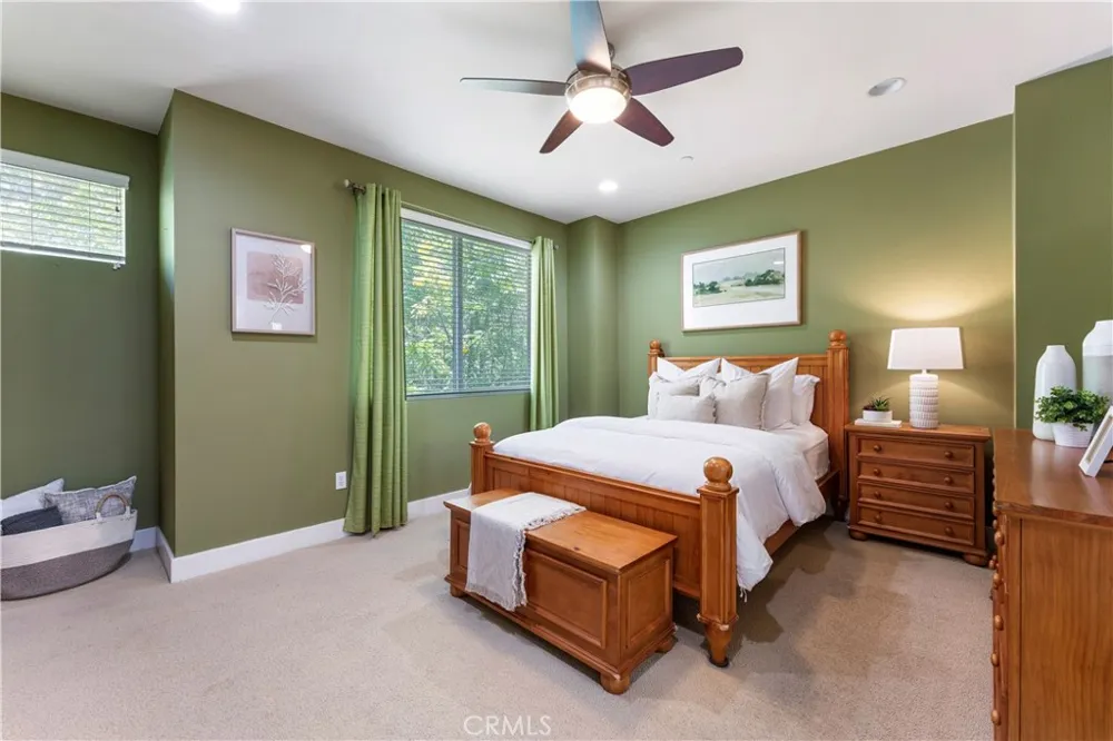 6300 Honolulu #207 La Crescenta, CA 91214