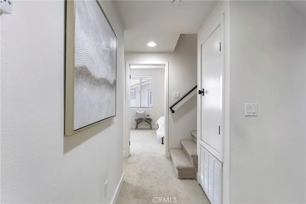 6300 Honolulu #207 La Crescenta, CA 91214