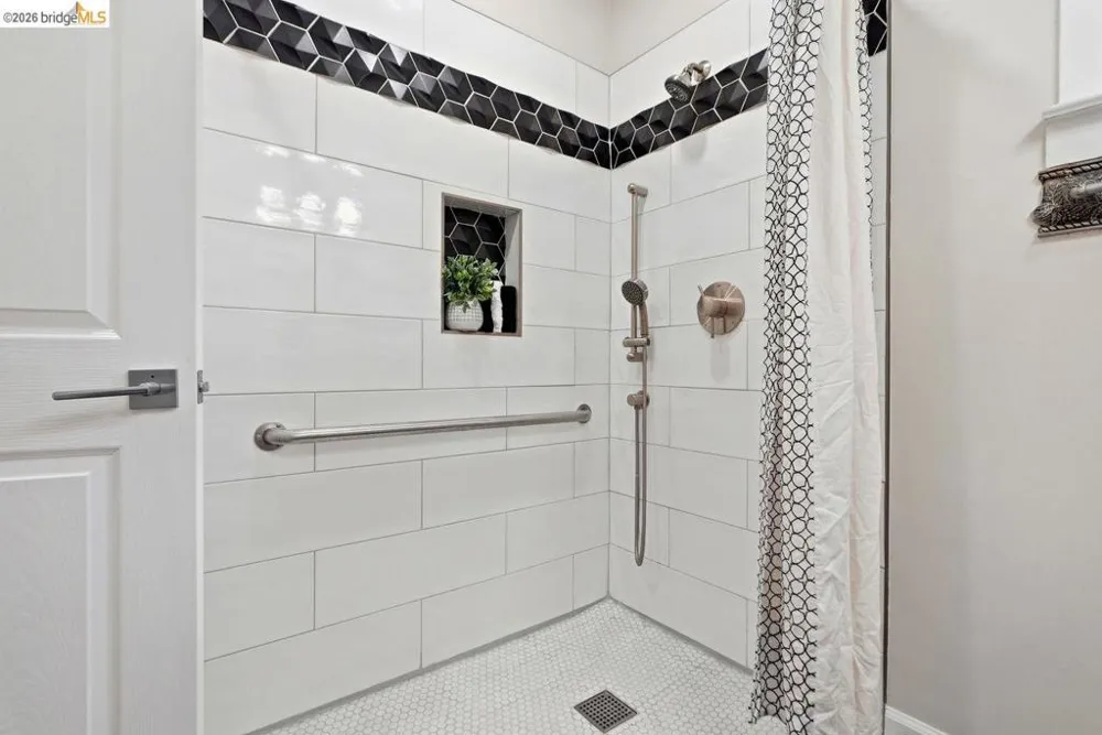 2840 Stanton St Berkeley, CA 94702