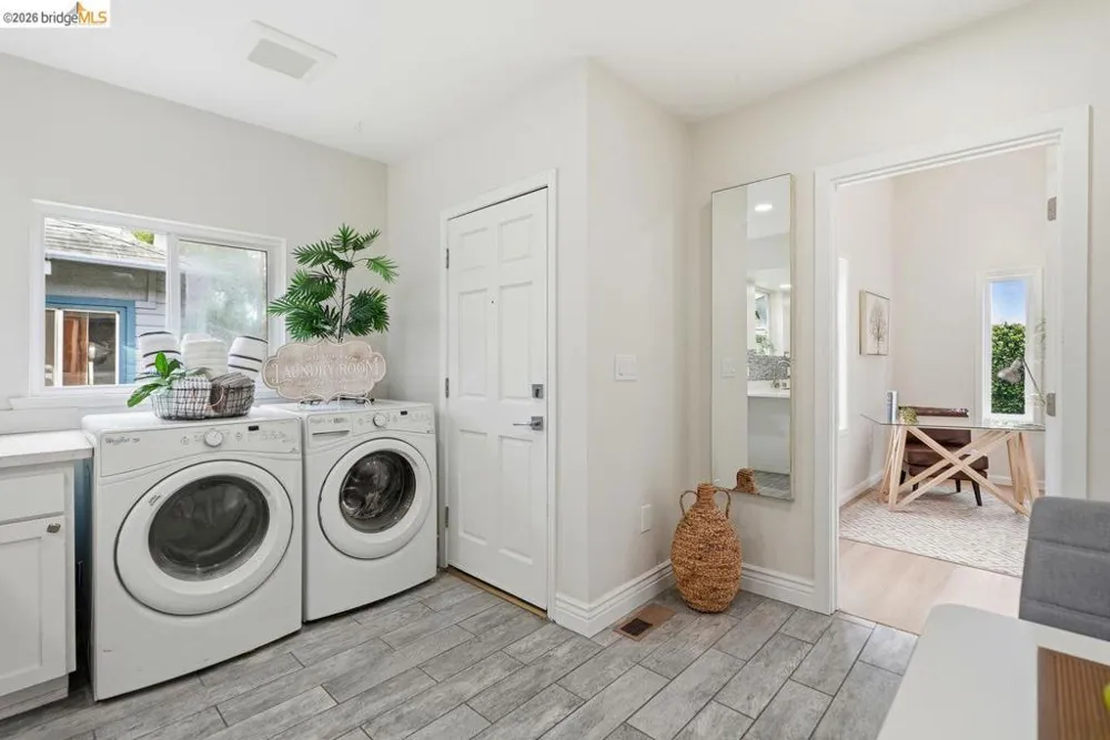 2840 Stanton St Berkeley, CA 94702