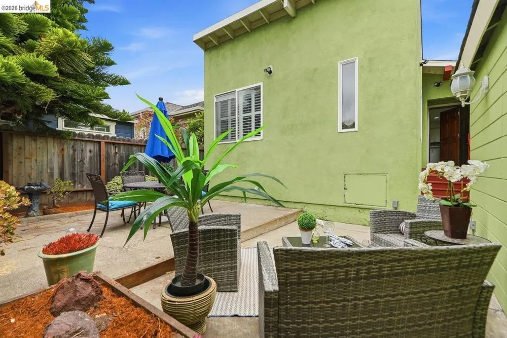2840 Stanton St Berkeley, CA 94702