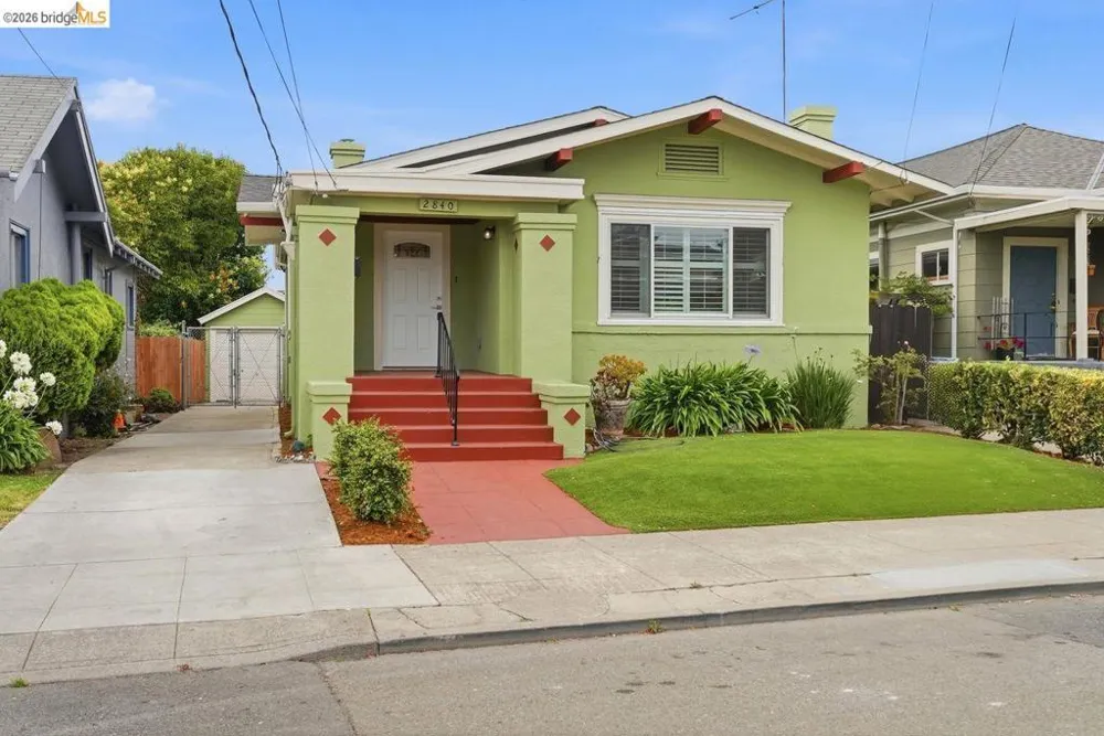 2840 Stanton St Berkeley, CA 94702