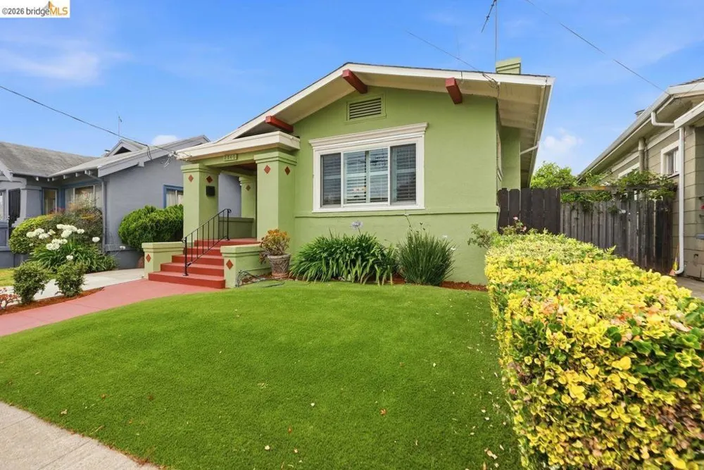 2840 Stanton St Berkeley, CA 94702