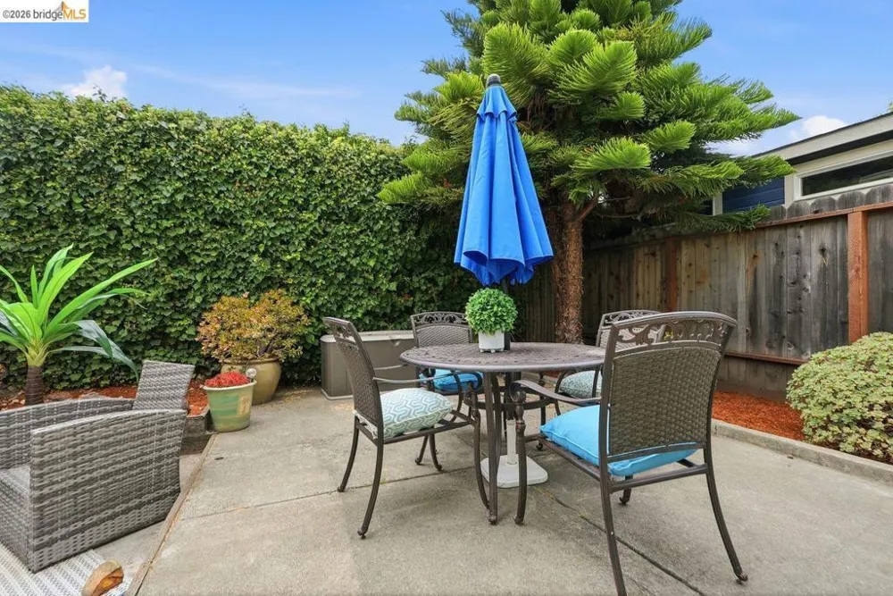 2840 Stanton St Berkeley, CA 94702