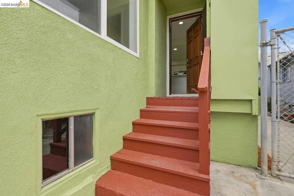 2840 Stanton St Berkeley, CA 94702