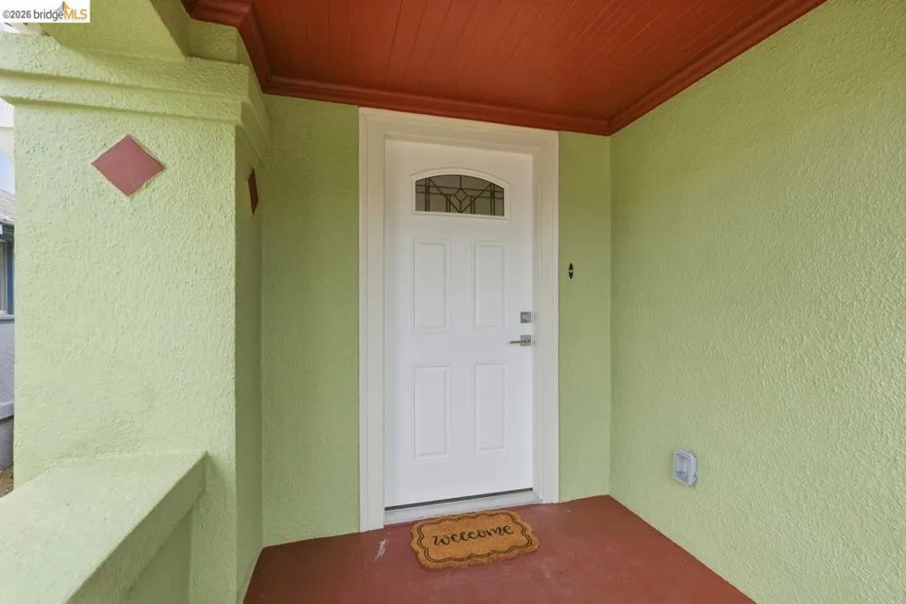 2840 Stanton St Berkeley, CA 94702