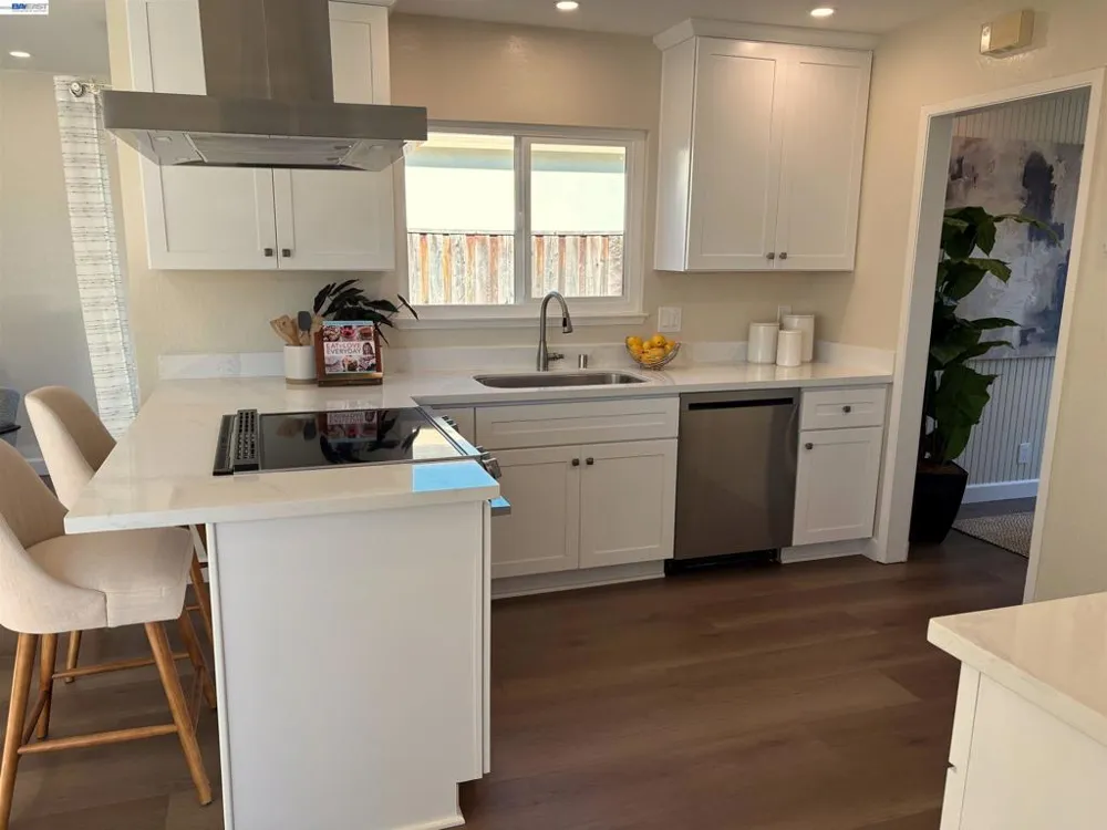 4837 Valpey Park Ave Fremont, CA 94538