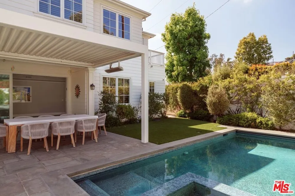 14750 Bestor Boulevard Pacific Palisades, CA 90272