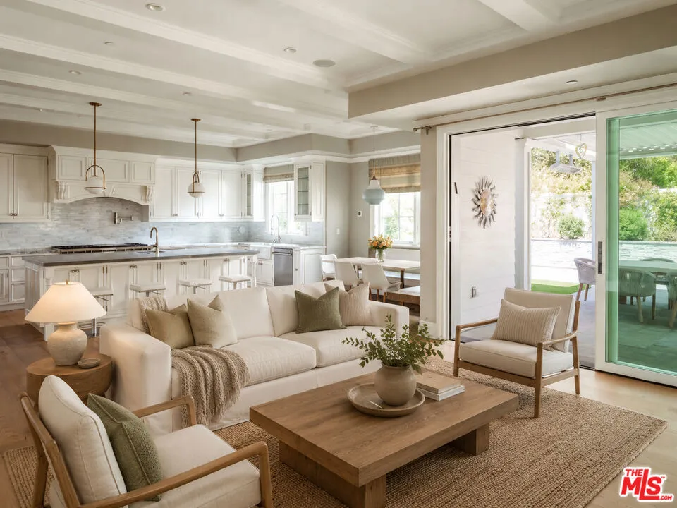 14750 Bestor Boulevard Pacific Palisades, CA 90272