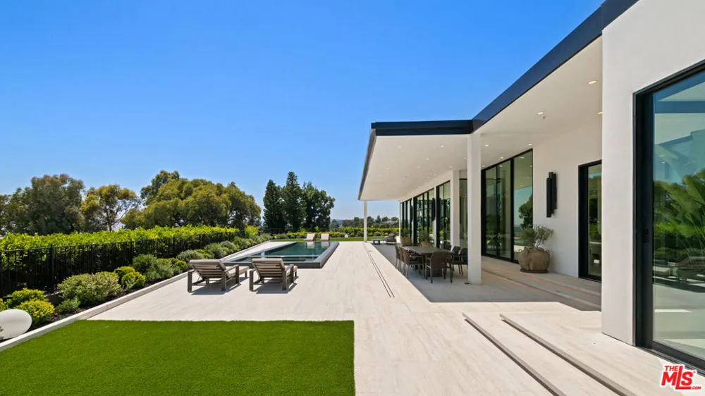 365 Trousdale Place Beverly Hills, CA 90210