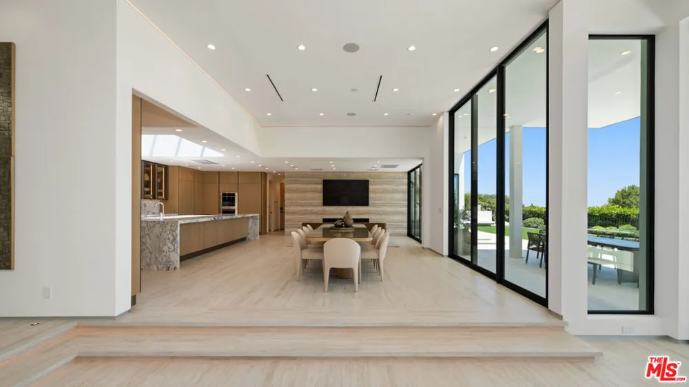 365 Trousdale Place Beverly Hills, CA 90210