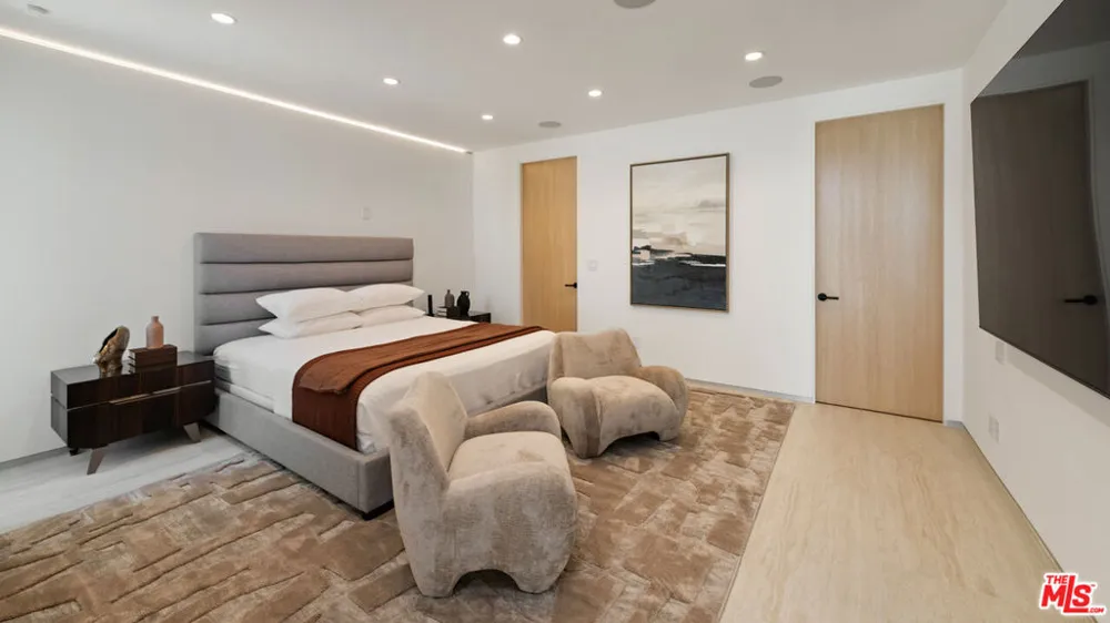 365 Trousdale Place Beverly Hills, CA 90210