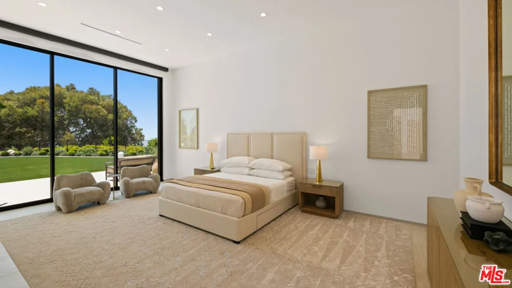 365 Trousdale Place Beverly Hills, CA 90210