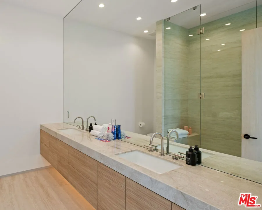 365 Trousdale Place Beverly Hills, CA 90210