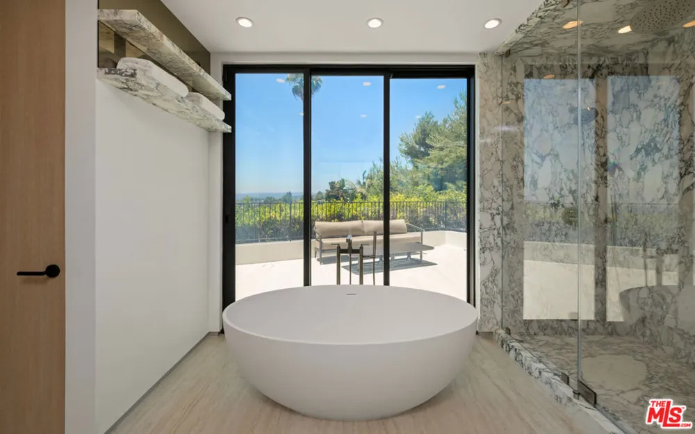 365 Trousdale Place Beverly Hills, CA 90210