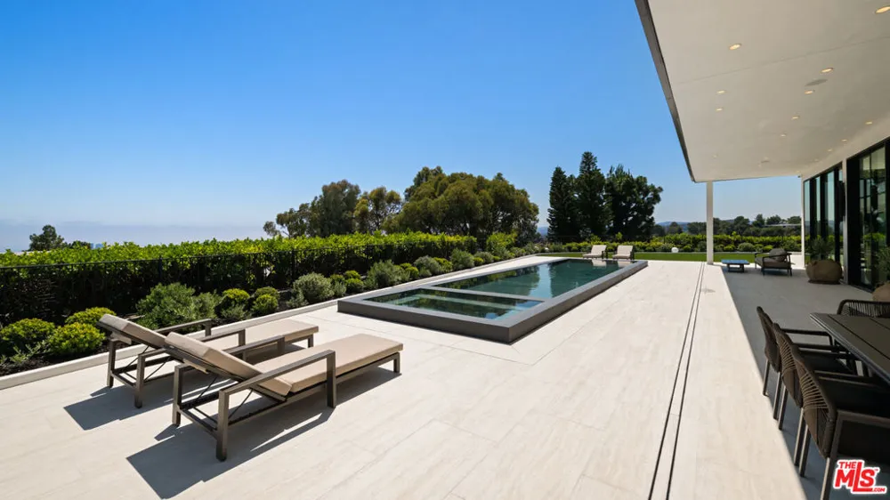 365 Trousdale Place Beverly Hills, CA 90210