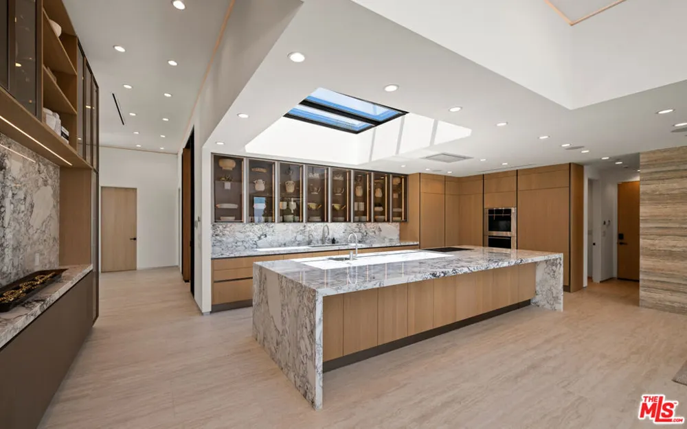 365 Trousdale Place Beverly Hills, CA 90210