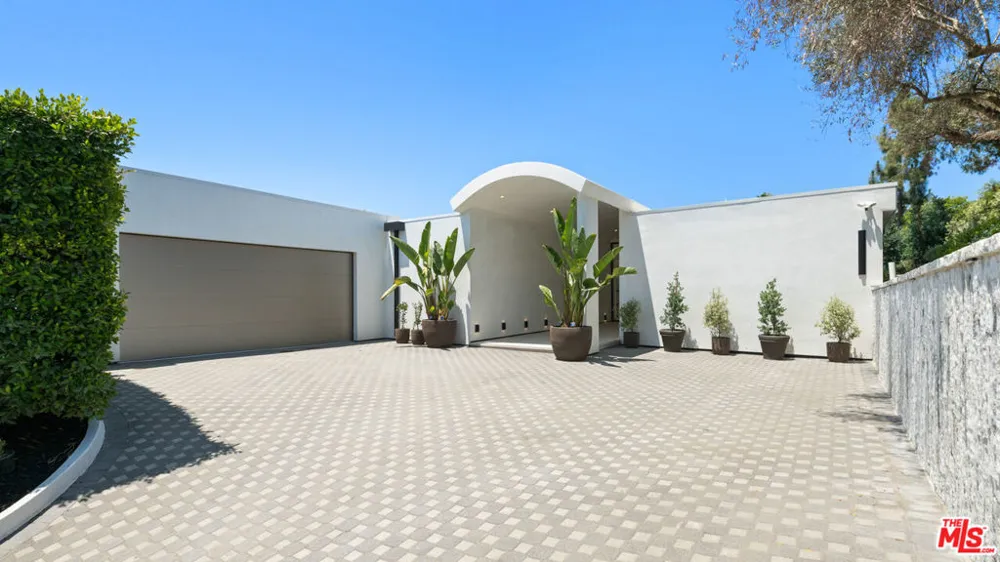 365 Trousdale Place Beverly Hills, CA 90210