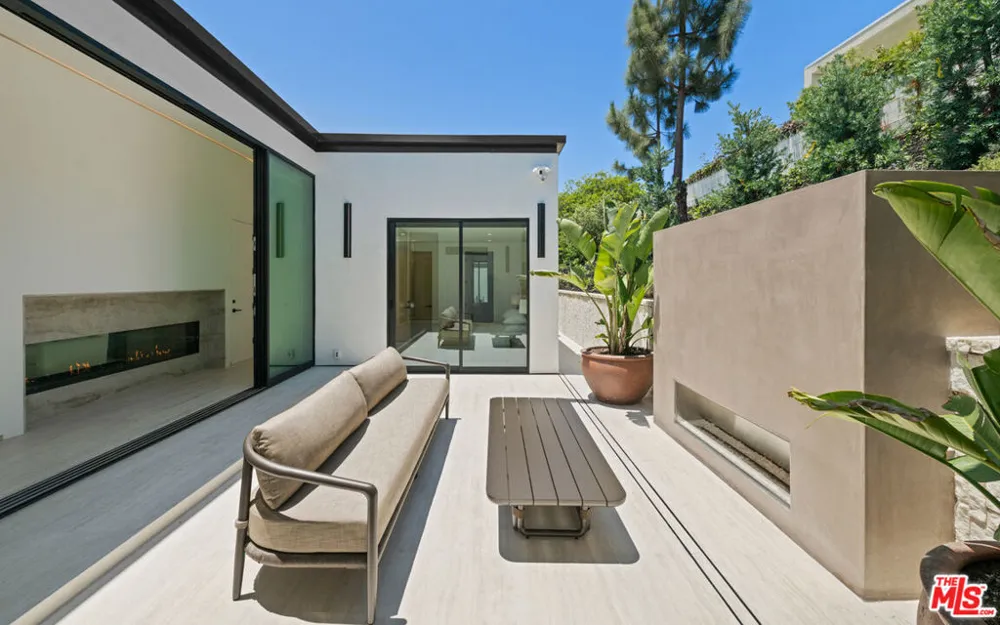 365 Trousdale Place Beverly Hills, CA 90210
