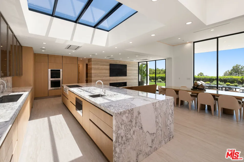 365 Trousdale Place Beverly Hills, CA 90210