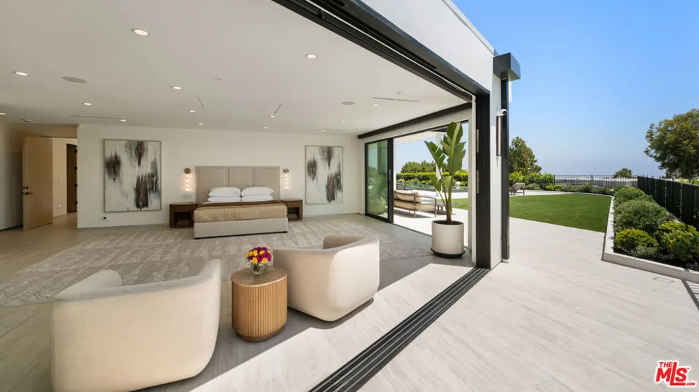 365 Trousdale Place Beverly Hills, CA 90210