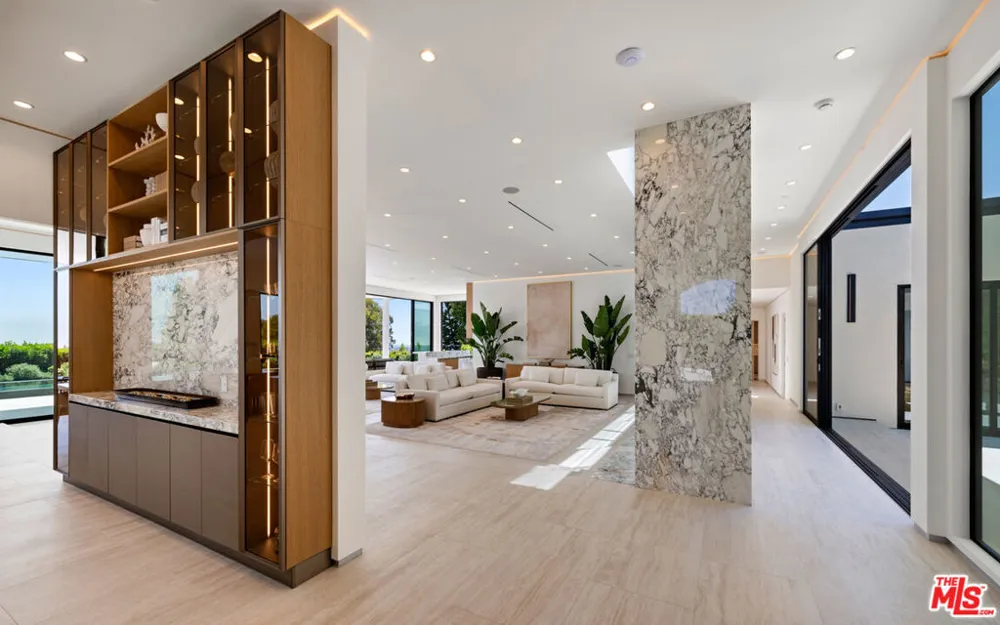 365 Trousdale Place Beverly Hills, CA 90210