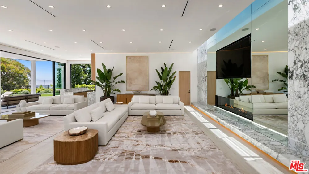 365 Trousdale Place Beverly Hills, CA 90210
