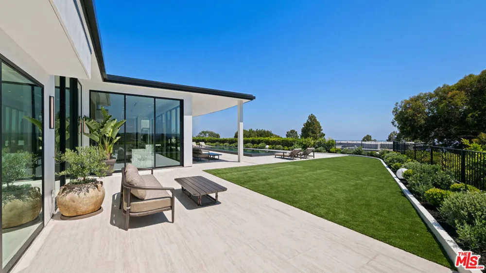 365 Trousdale Place Beverly Hills, CA 90210