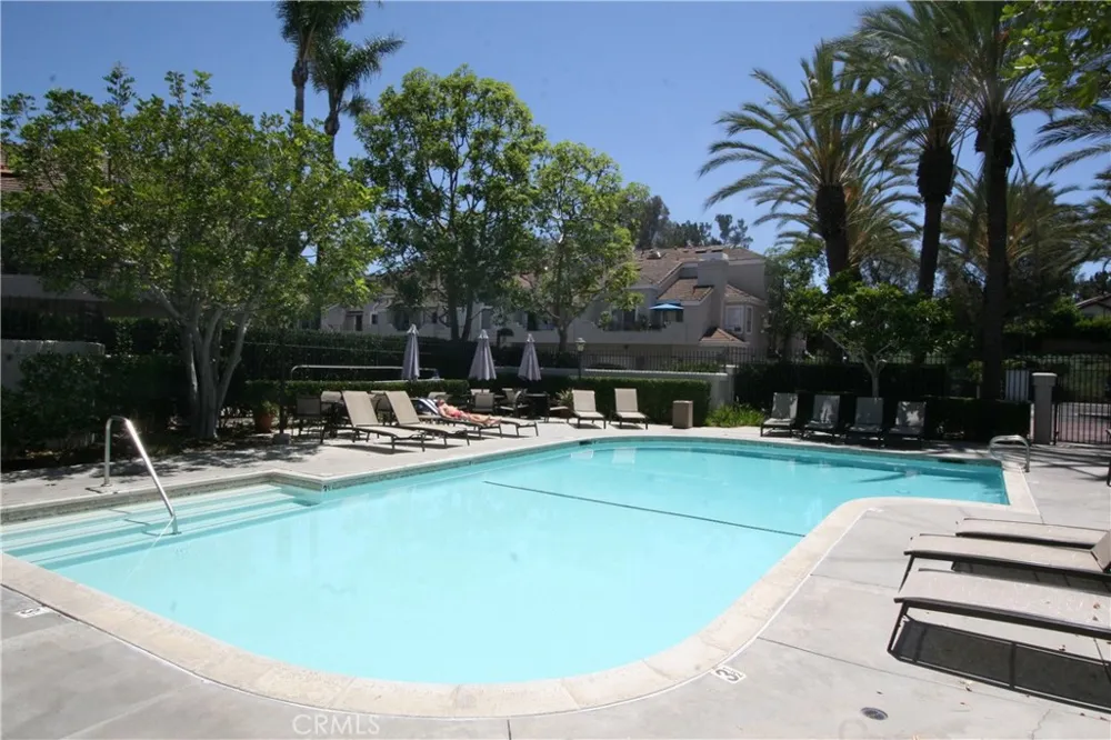 25141 La Jolla #F Laguna Niguel, CA 92677