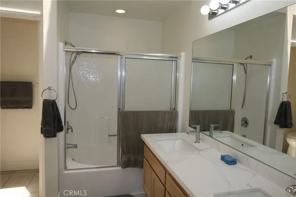 25141 La Jolla #F Laguna Niguel, CA 92677