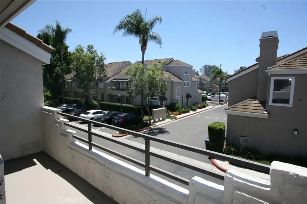 25141 La Jolla #F Laguna Niguel, CA 92677