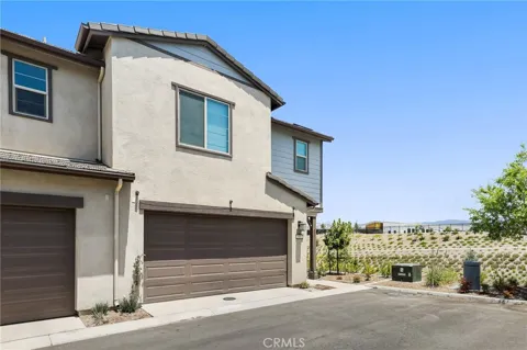 880 Cornelia Way