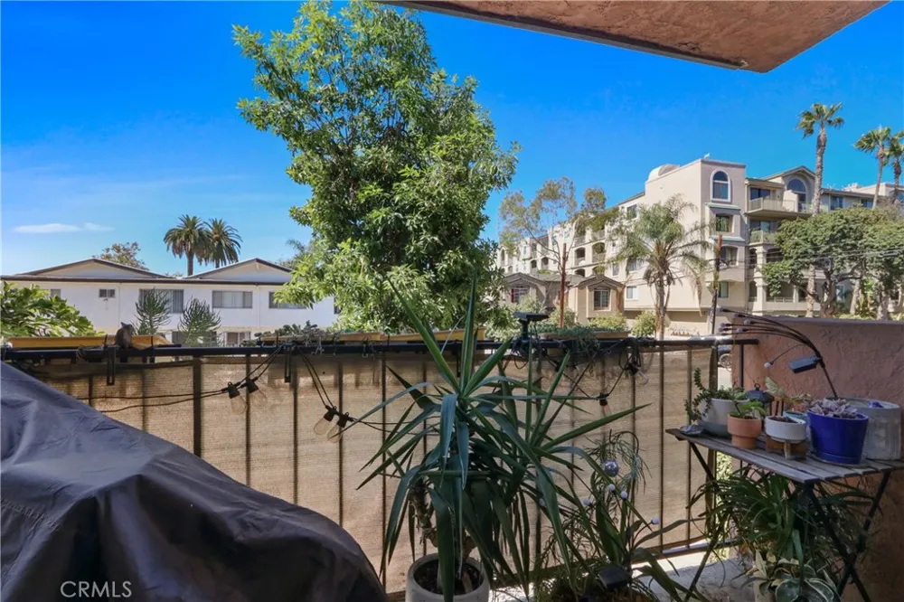 460 Golden #104 Long Beach, CA 90802