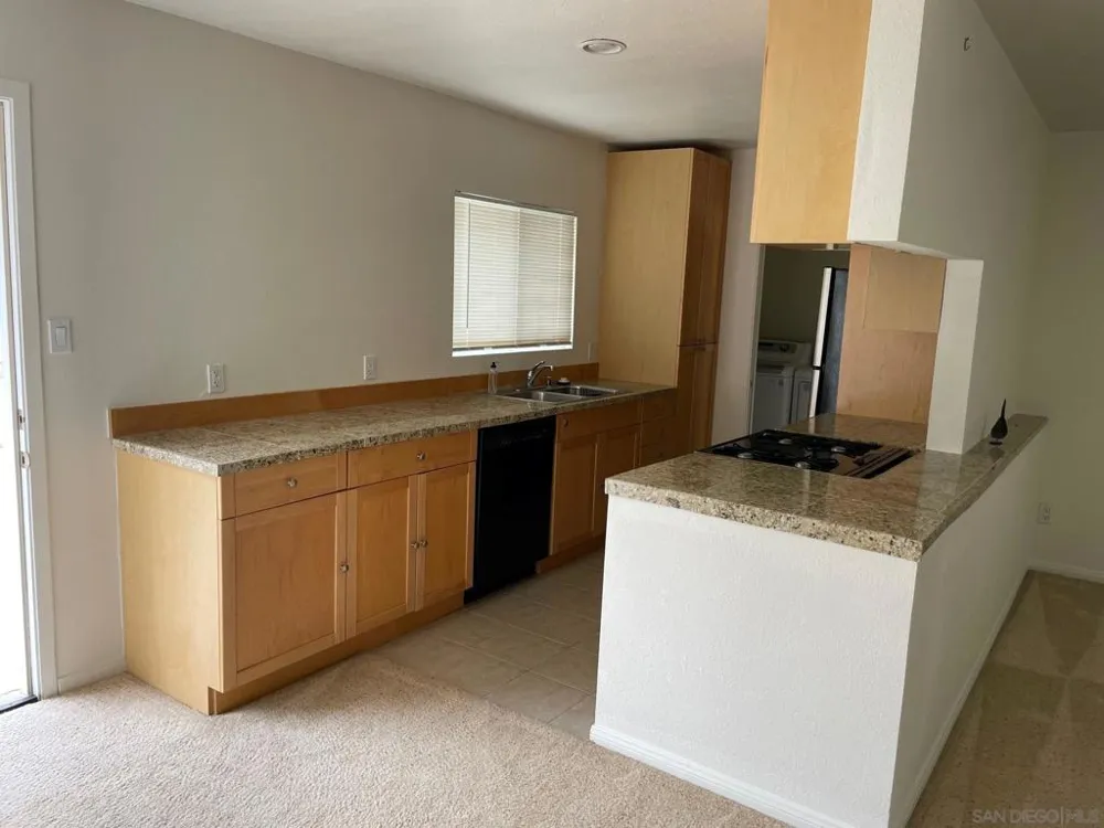 1465 Neptune Avenue Encinitas, CA 92024