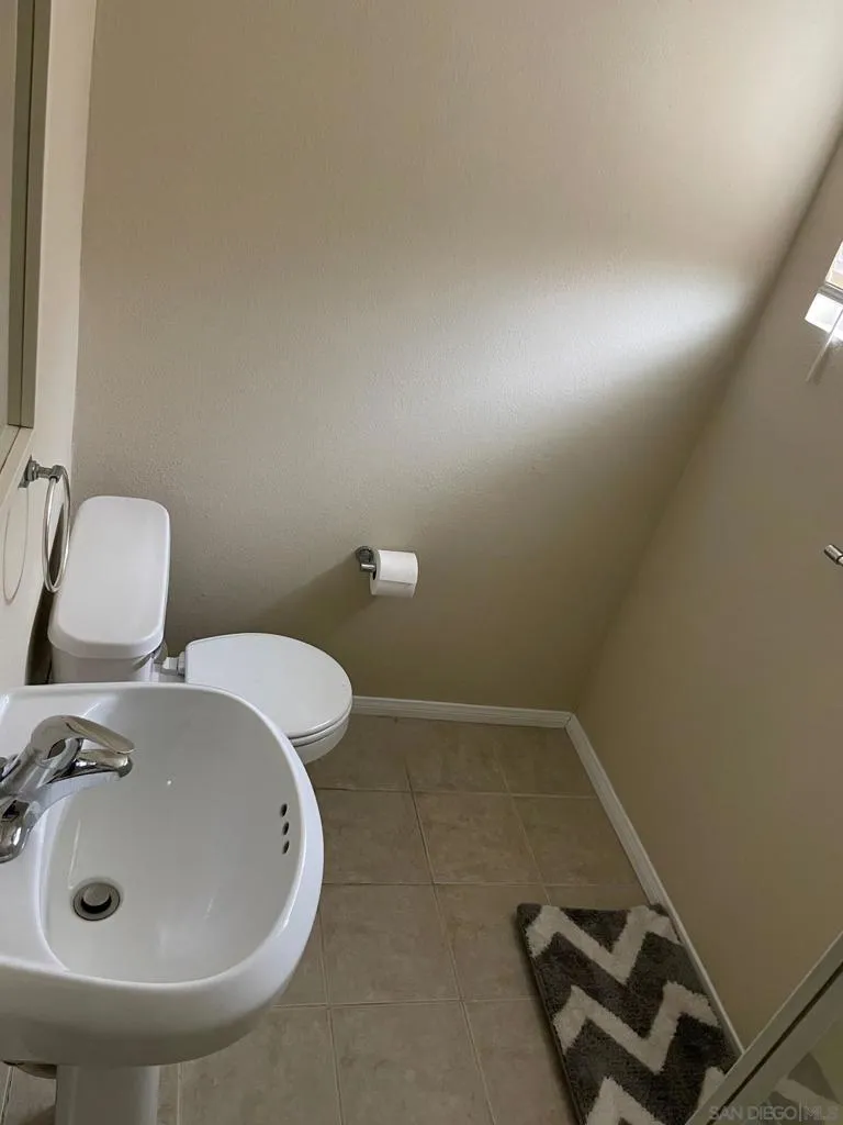 1465 Neptune Avenue Encinitas, CA 92024
