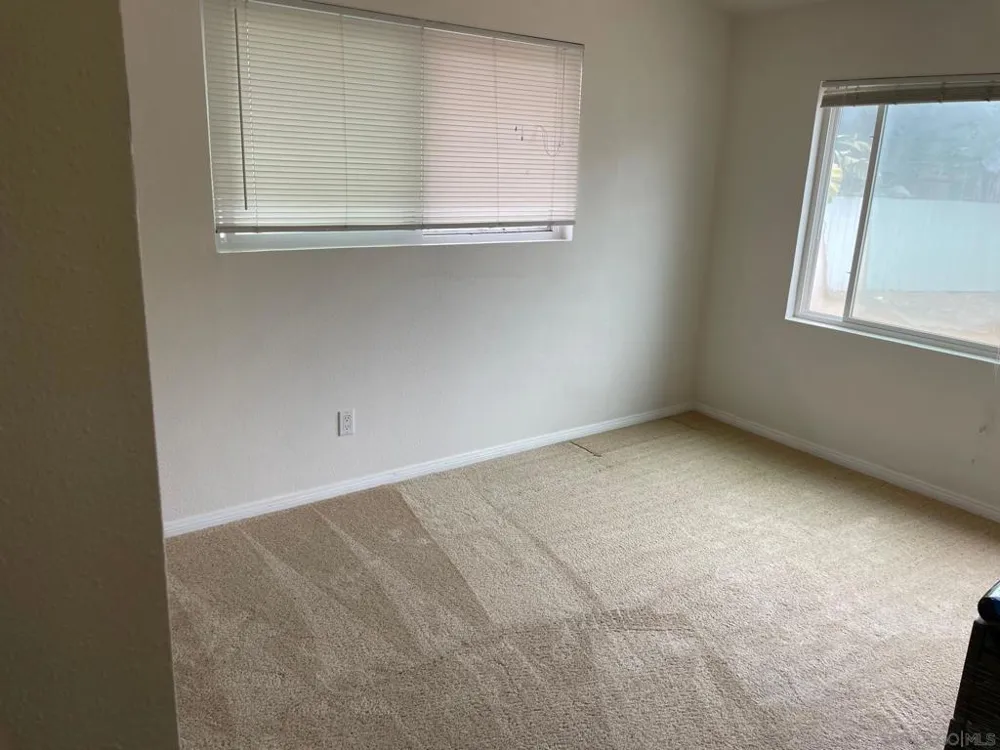1465 Neptune Avenue Encinitas, CA 92024