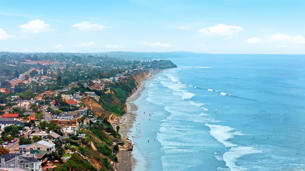 1465 Neptune Avenue Encinitas, CA 92024