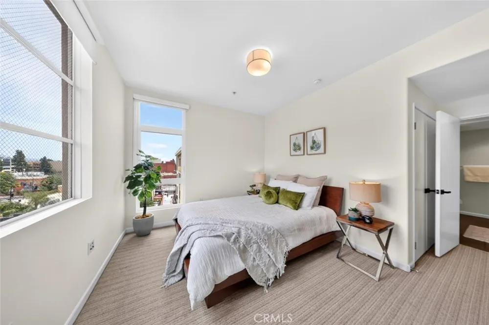 250 First Street #524 Burbank, CA 91502