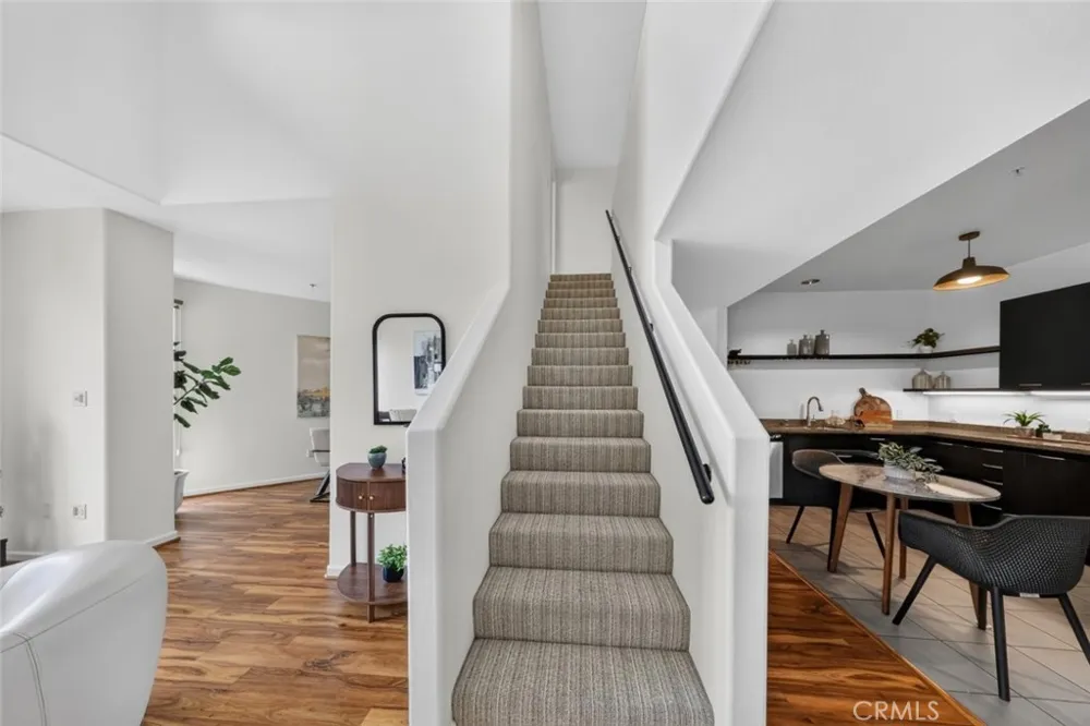 250 First Street #524 Burbank, CA 91502
