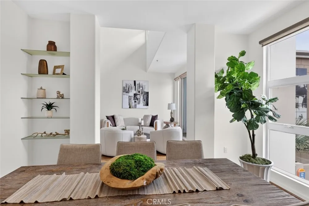 250 First Street #524 Burbank, CA 91502
