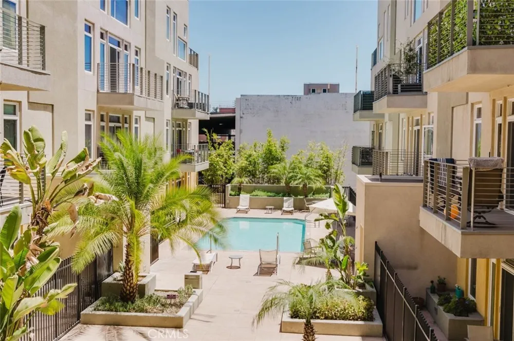 250 First Street #524 Burbank, CA 91502