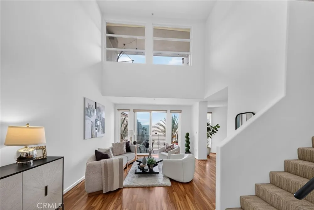 250 First Street #524 Burbank, CA 91502