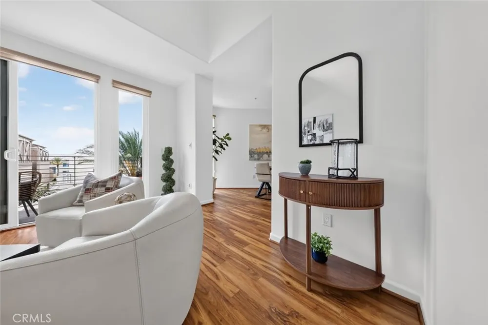 250 First Street #524 Burbank, CA 91502