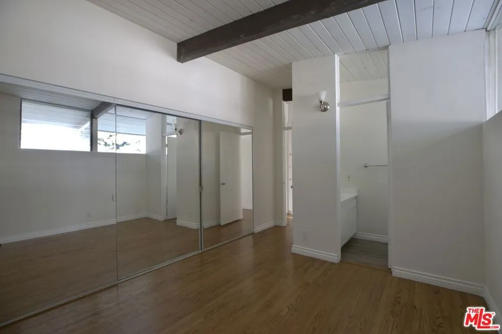 11133 ROSE AVENUE #12 Los Angeles, CA 90034