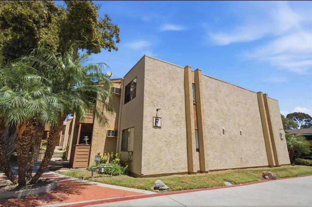 2920 Briarwood Rd #F3 Bonita, CA 91902