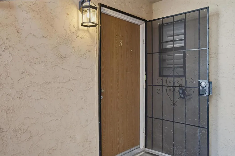 2920 Briarwood Rd #F3 Bonita, CA 91902