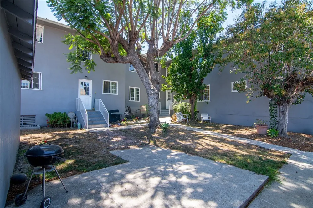 4030 Abourne Road #A Los Angeles, CA 90008