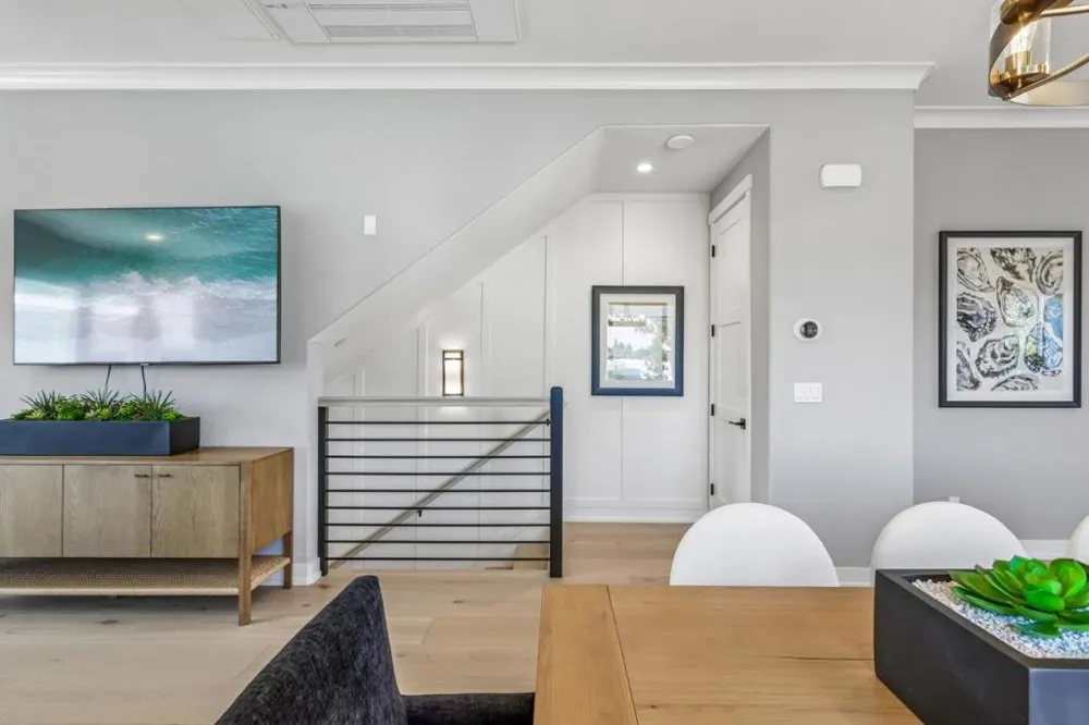 422 Acacia Avenue Palo Alto, CA 94306