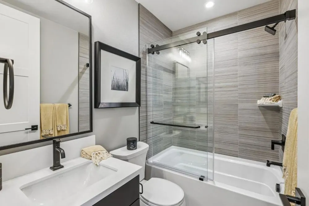422 Acacia Avenue Palo Alto, CA 94306