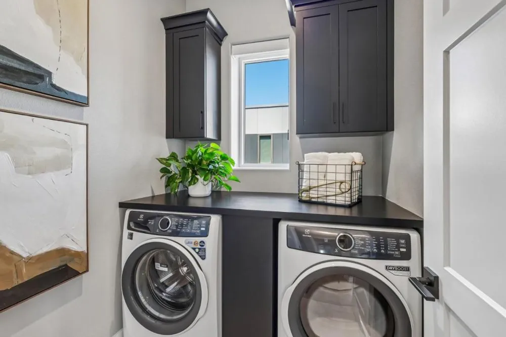 422 Acacia Avenue Palo Alto, CA 94306